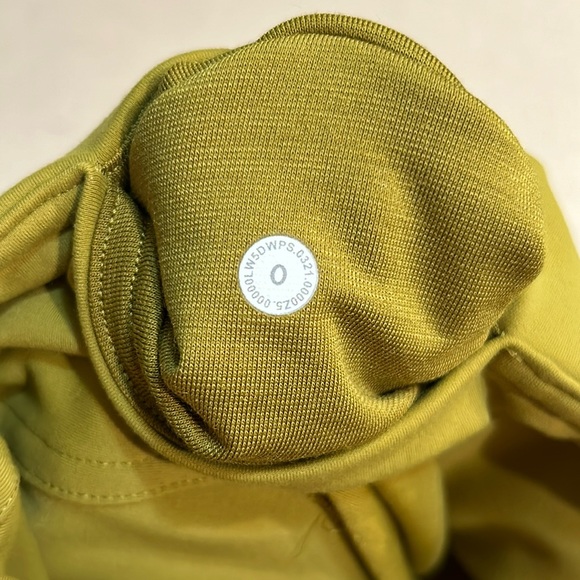 Lululemon Leggings - Picture 3 of 4